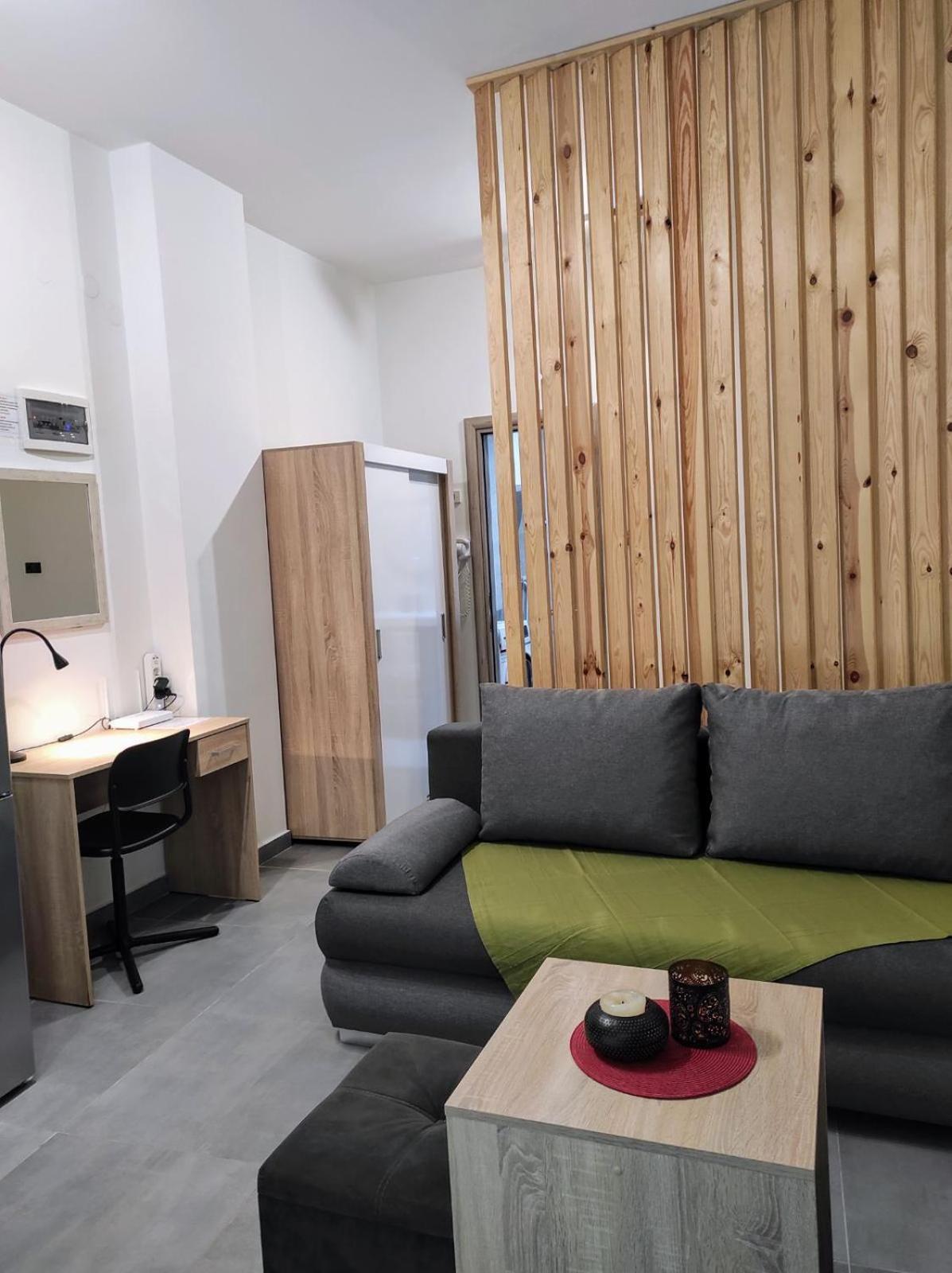 Giannis Apartment *